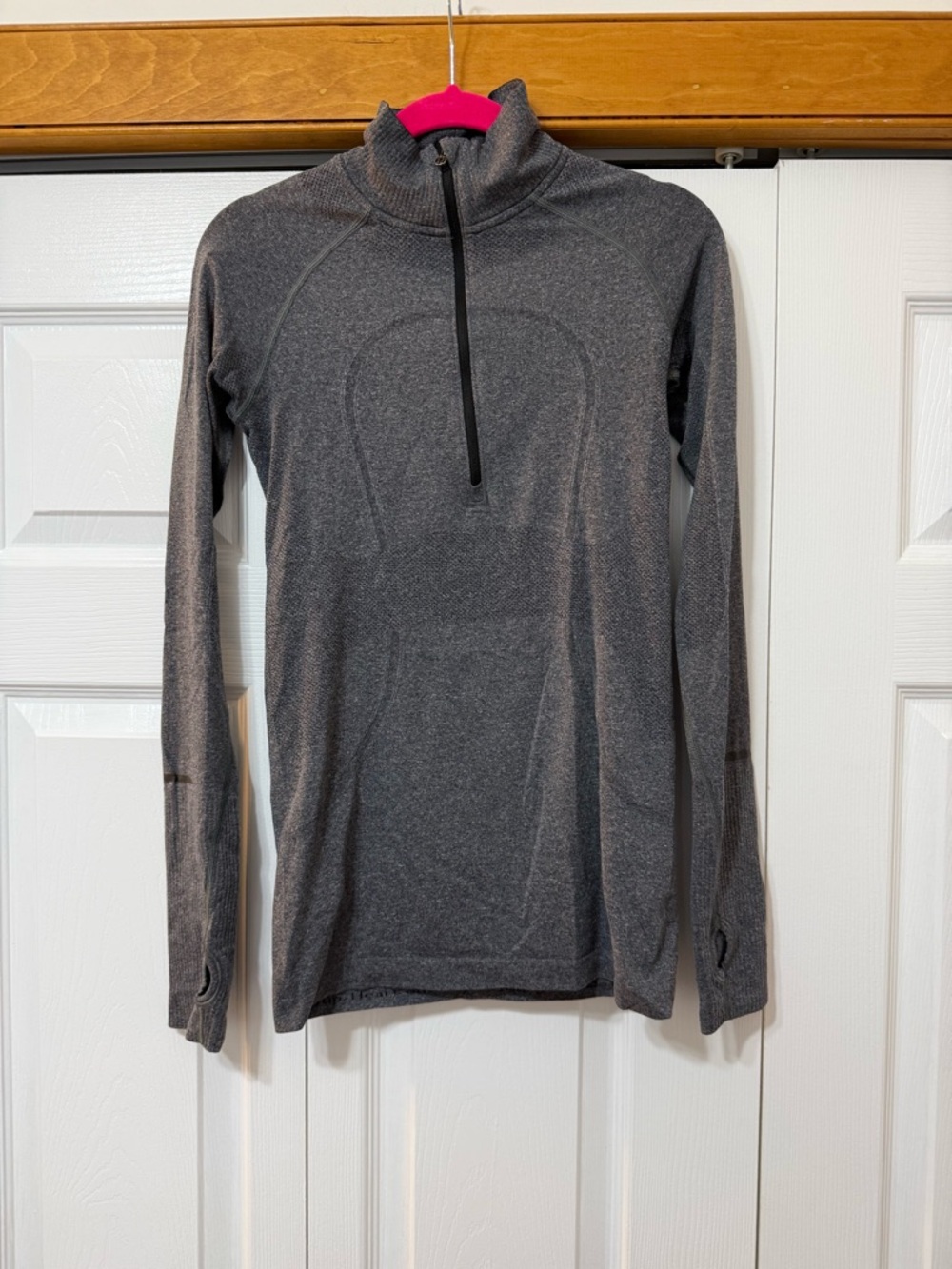 Lululemon Swiftly Tech Long Sleeve 1/2 Zip – Women’s Athletic Top-Sz 6